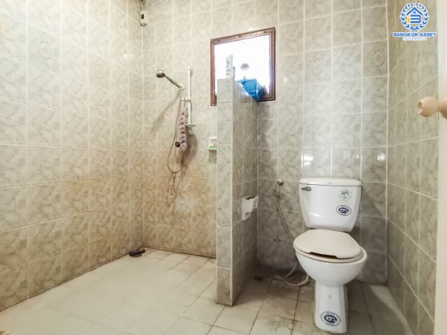 *****บ้านเดี่ยวมือสอง ม.ลลิล กรีนวิลล์ บางบอน3 แบรนด์ ลลิล พร็อพเพอร์ตี้ เนื้อที่ 101.1 ตร.ว. ฟังก์ชัน 4 นอน 3 น้ำ 2 ที่จอดรถ  บนทำเลศักยภาพ เชื่อมต่อถนนหลายเส้น ไม่ว่าจะเป็น  ถนนพระราม2, ถนนเพชรเกษม, ถนนเอกชัย และใกล้จุดขึ้นทางด่วน "พระราม2"